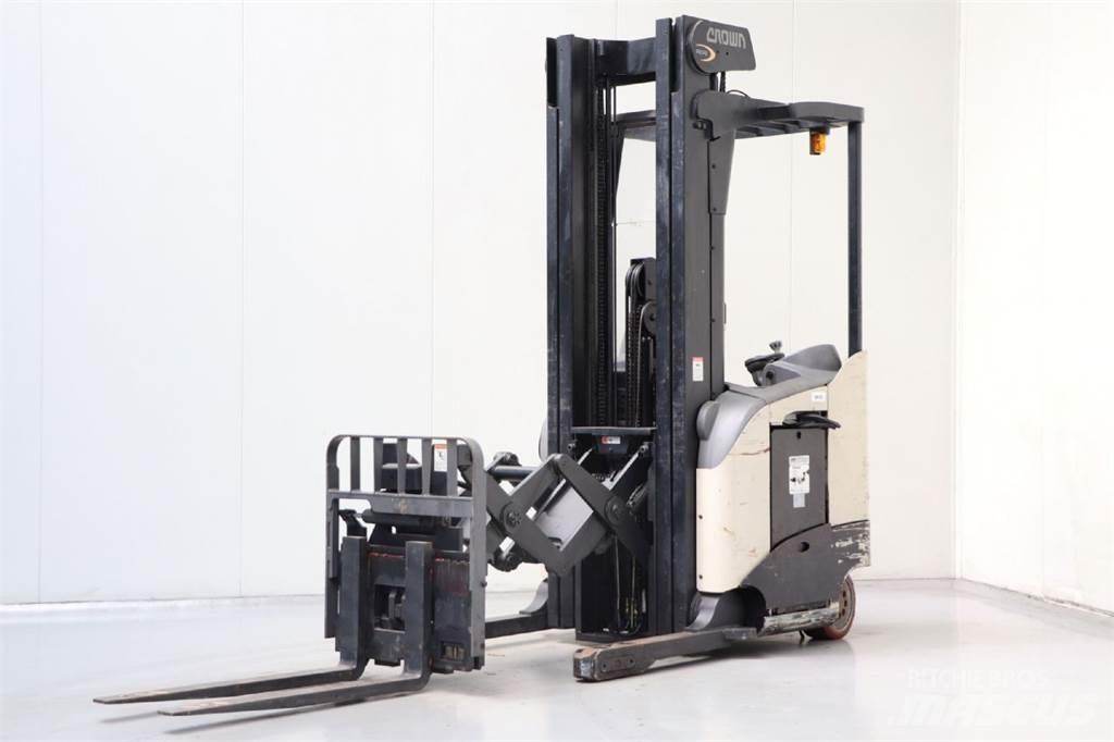 Crown RD5280S-30 Reachtruck