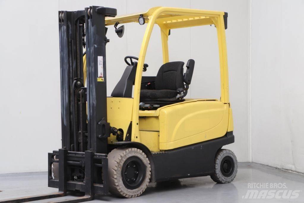 Hyster J2.2XN El gaffeltrucks