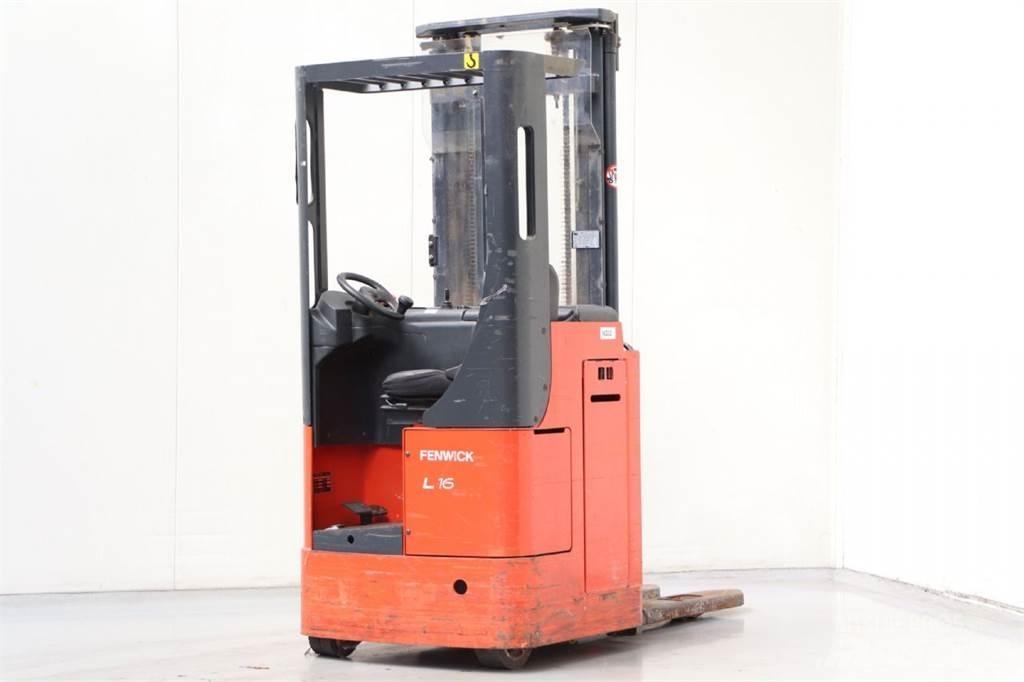 Linde L16R Selvkørende stablere