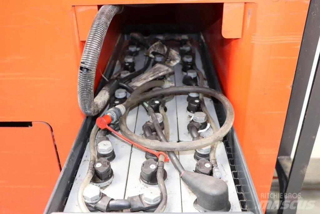 Linde L16R Selvkørende stablere