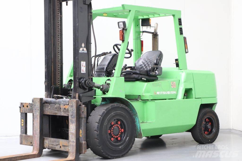 Mitsubishi FD50K Diesel gaffeltrucks