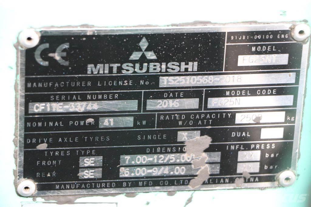 Mitsubishi FG25NT LPG gaffeltrucks