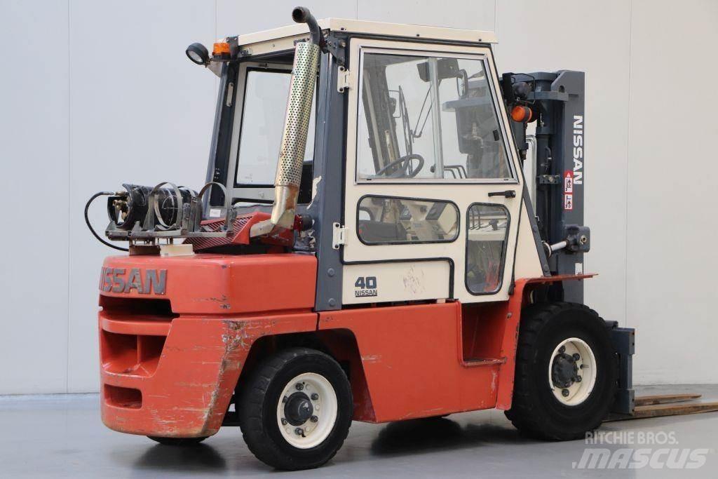 Nissan BF03A35U LPG gaffeltrucks