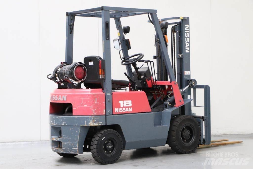 Nissan J01A18 LPG gaffeltrucks