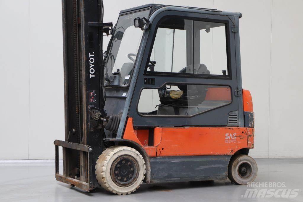 Toyota 7FBMF30 El gaffeltrucks