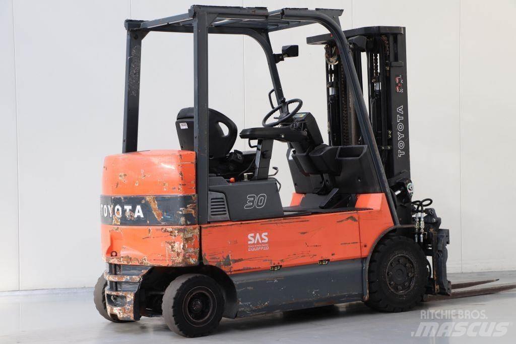 Toyota 7FBMF30 El gaffeltrucks