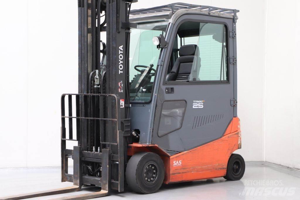 Toyota 8FBMT25 El gaffeltrucks