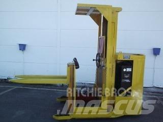 Atlet  Plukketruck, lav