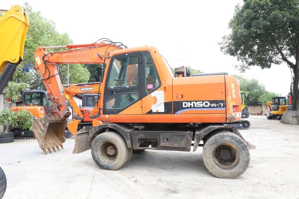 Doosan DH 150 W-7 Gravemaskiner på hjul