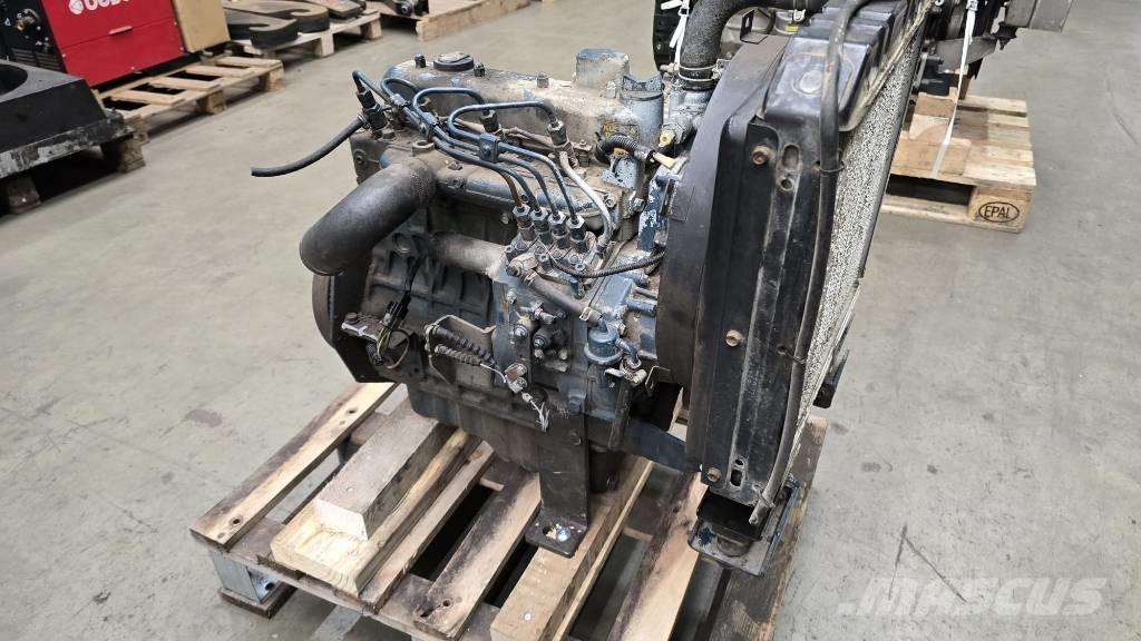 Kubota V1305-E Motorer