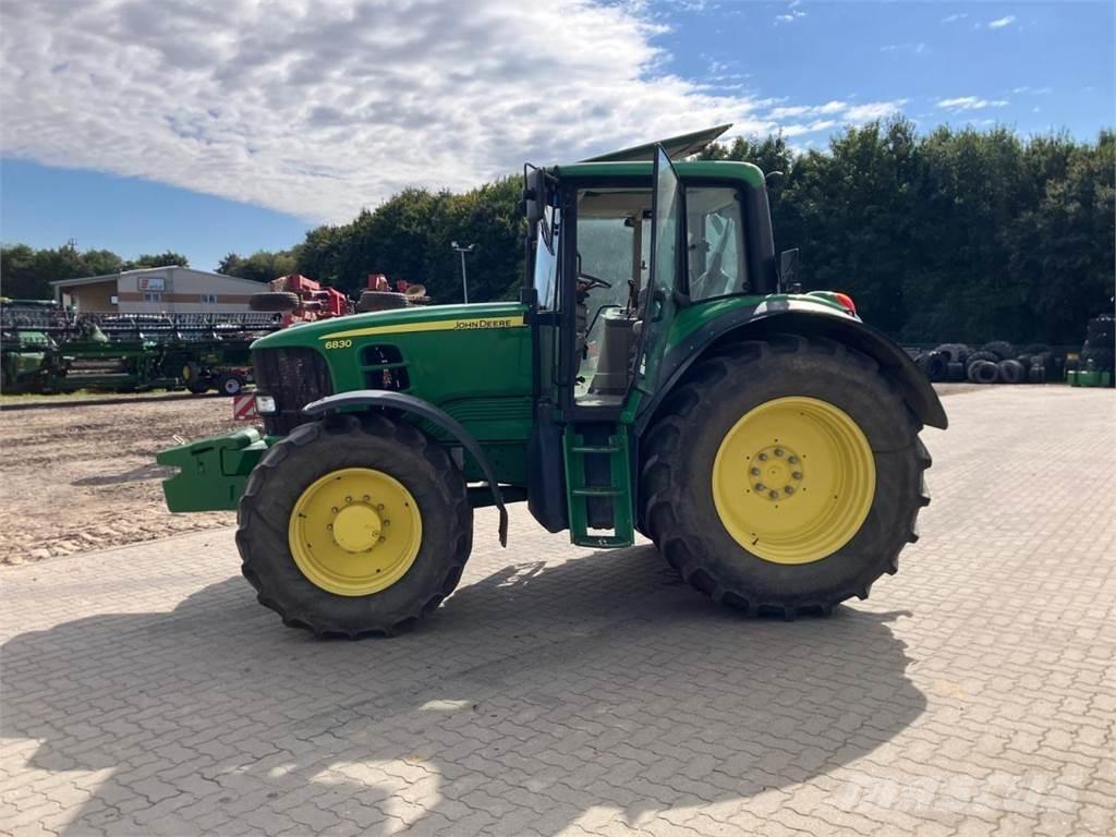 John Deere 6830 Traktorer