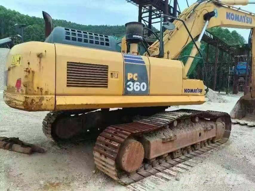 Komatsu PC 360-8 Gravemaskiner på larvebånd