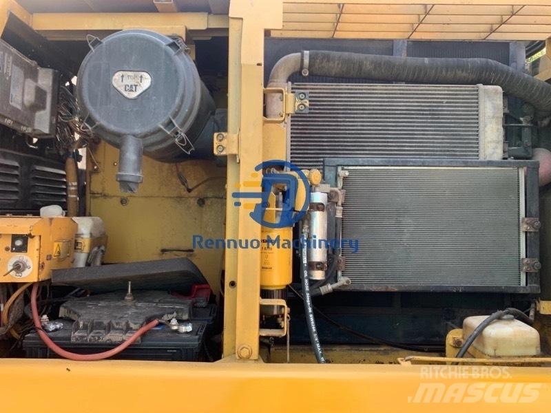 CAT 320 D Midi-gravemaskiner 7t - 12t