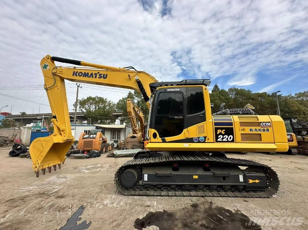 Komatsu pc220 Gravemaskiner på larvebånd