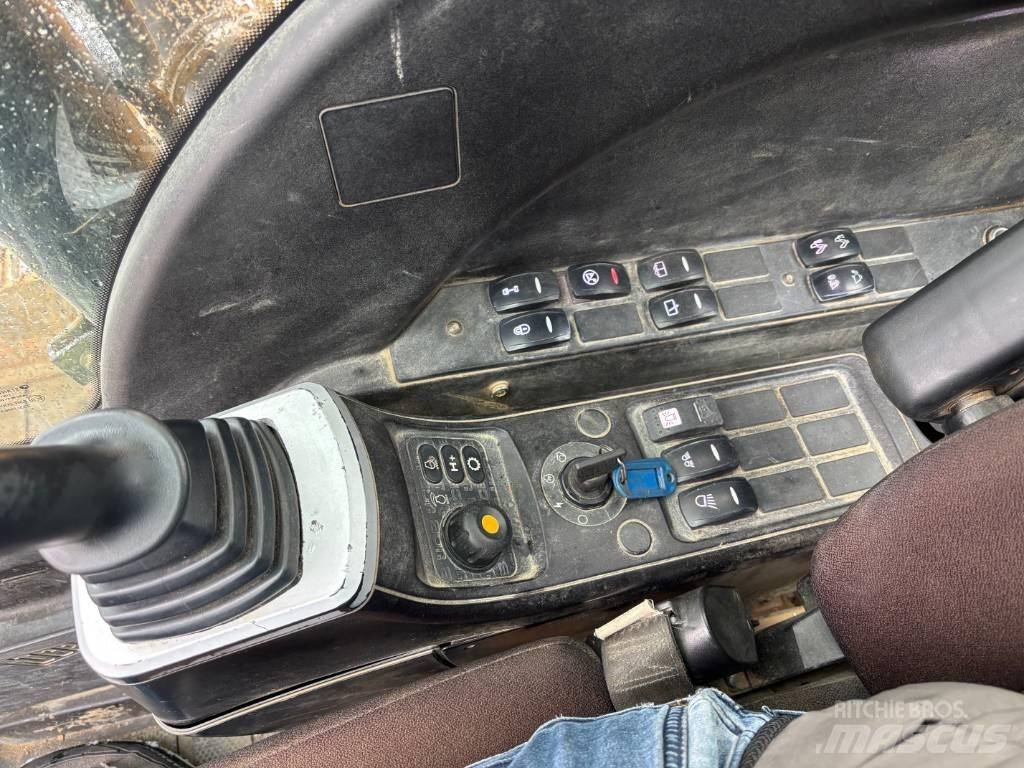 JCB 145LC Gravemaskiner på larvebånd