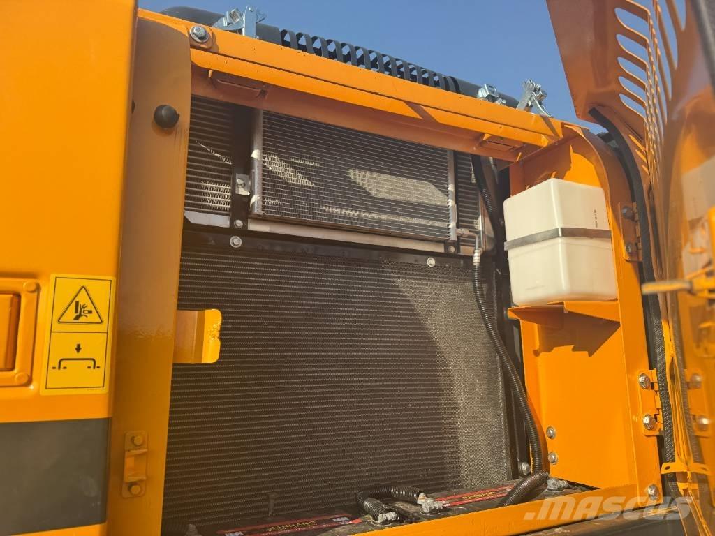 Hyundai HX 220 Gravemaskiner på larvebånd