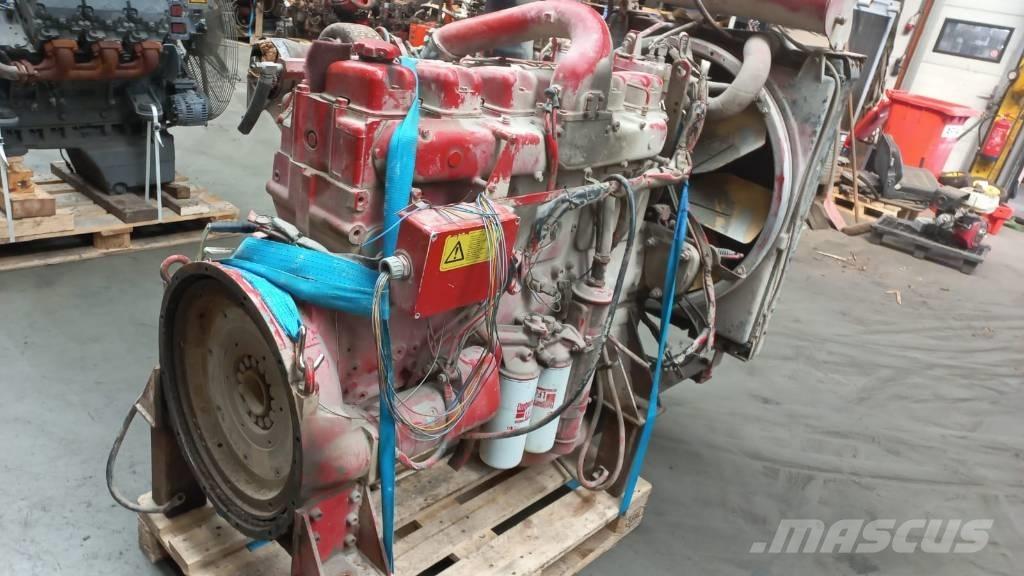 Volvo TD121G Motorer