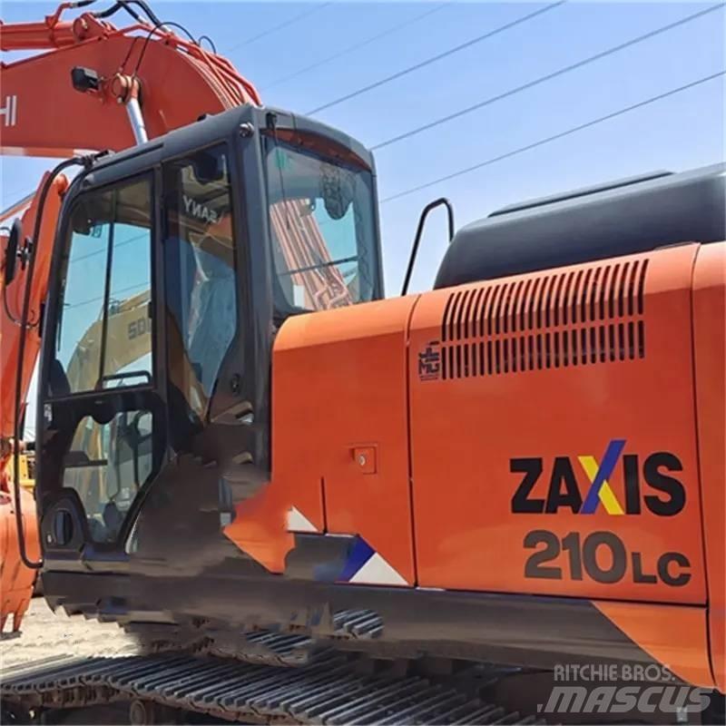 Hitachi ZX 210 Gravemaskiner på larvebånd