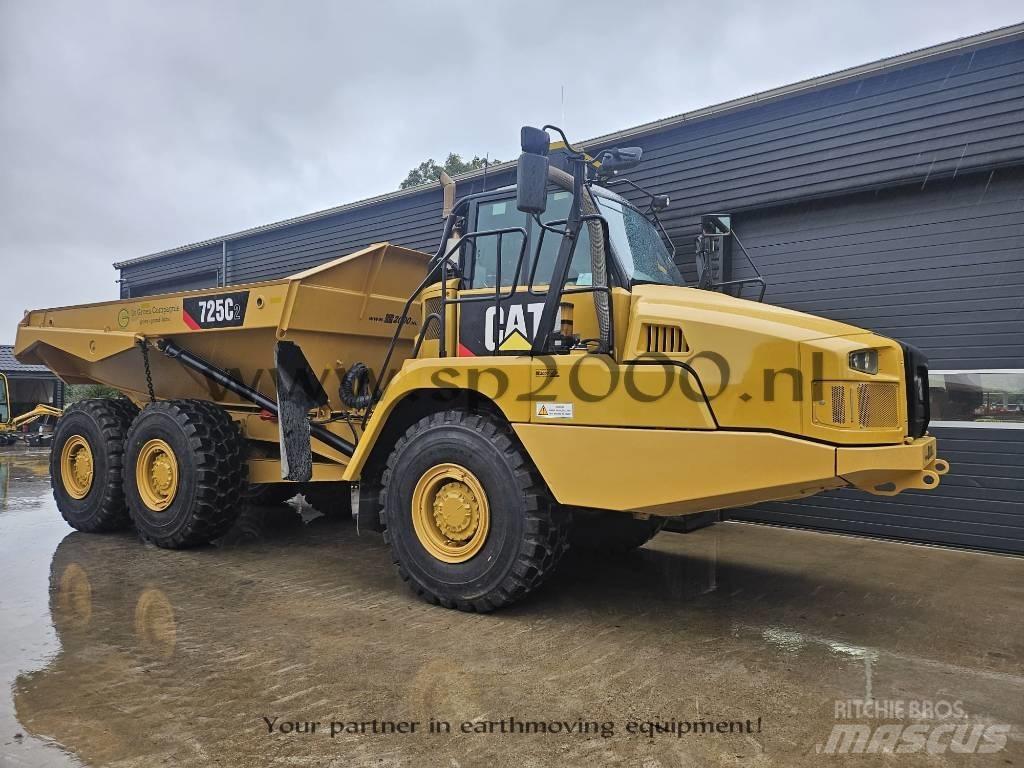CAT 725C2 Terrængående lastbiler