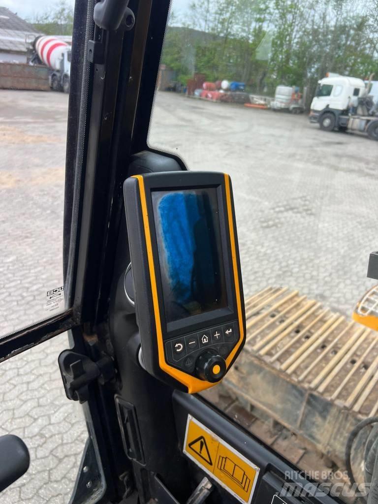 JCB JS 330 LC Gravemaskiner på larvebånd