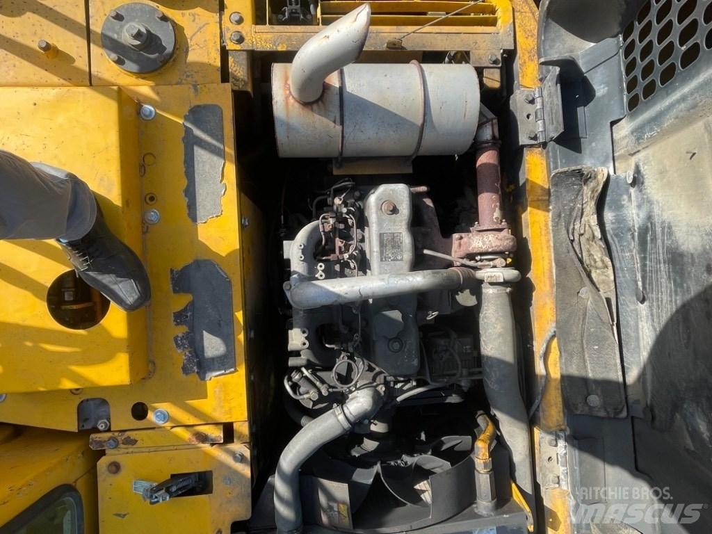 JCB JS 145 W Gravemaskiner på hjul