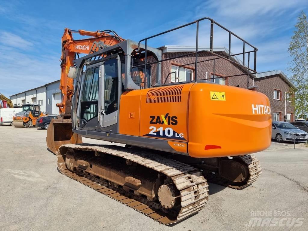 Hitachi ZX 210 LC-3 Gravemaskiner på larvebånd