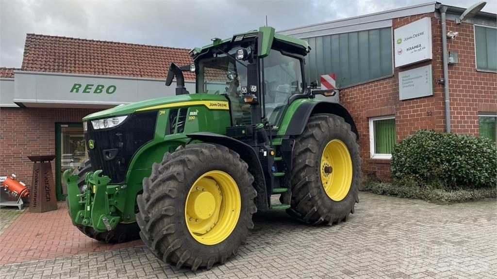 John Deere 7R330 Traktorer