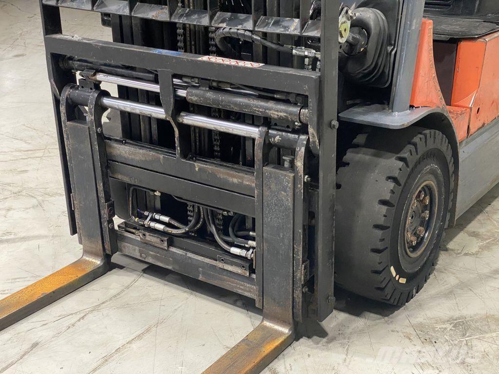 Toyota 7FBMF25 El gaffeltrucks