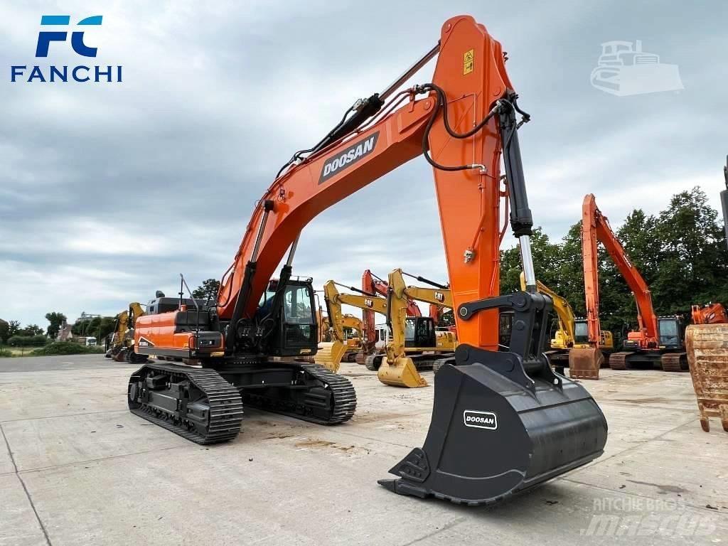 Doosan DX 530 LC-3 Gravemaskiner på larvebånd