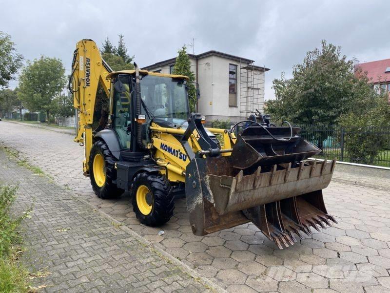 Komatsu WB 93 R-8 Rendegravere