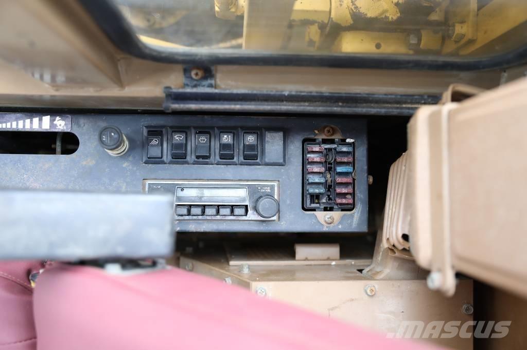 CAT E 70 B Minigravemaskiner