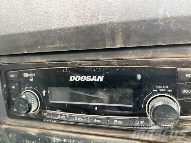 Doosan DX 140 LC Gravemaskiner på larvebånd