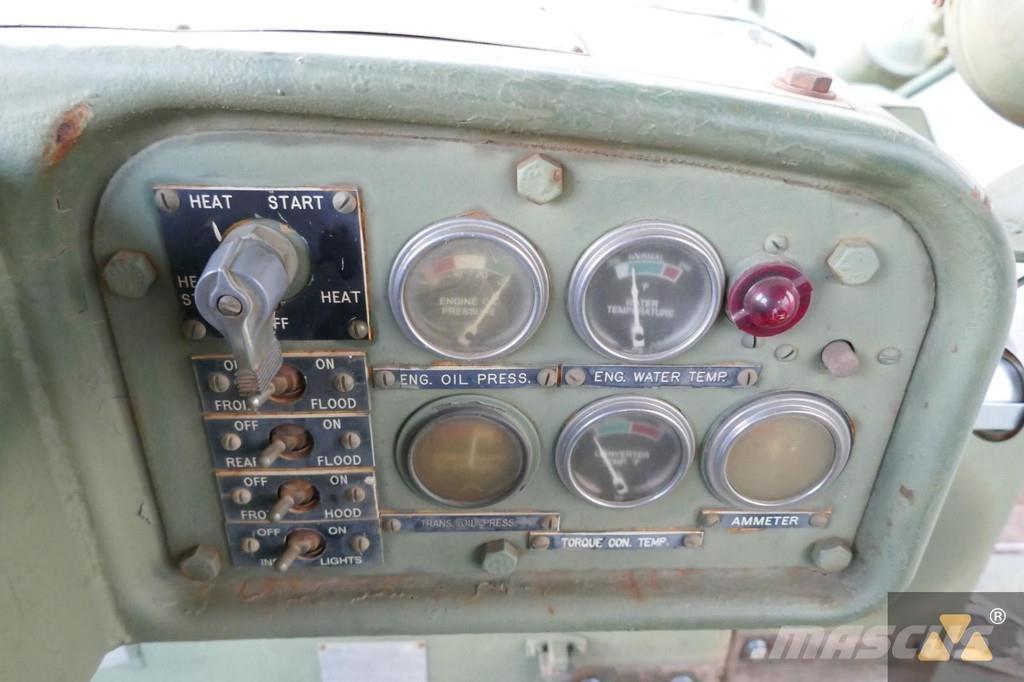 CAT D7F Ex-army Bulldozer på larvebånd