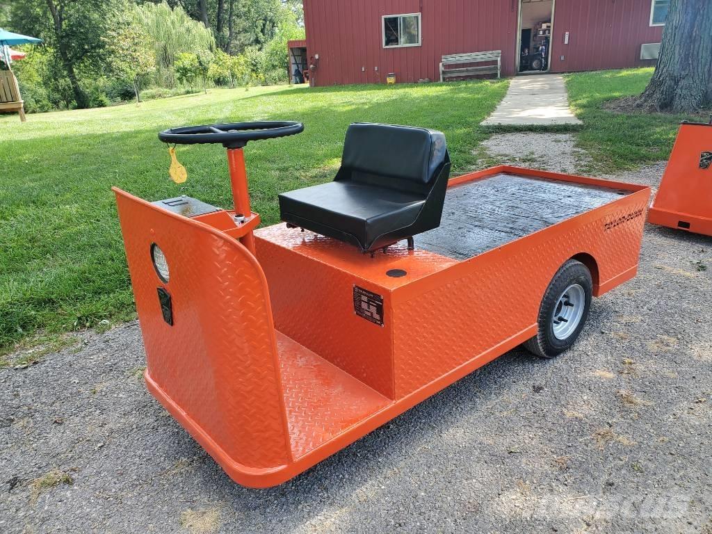 Taylor-Dunn C432 Bugsertruck