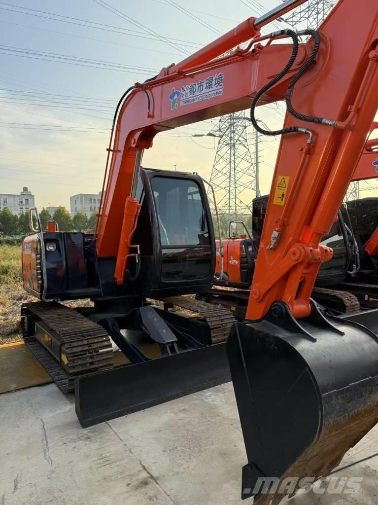 Hitachi Zaxis 70 Gravemaskiner på larvebånd