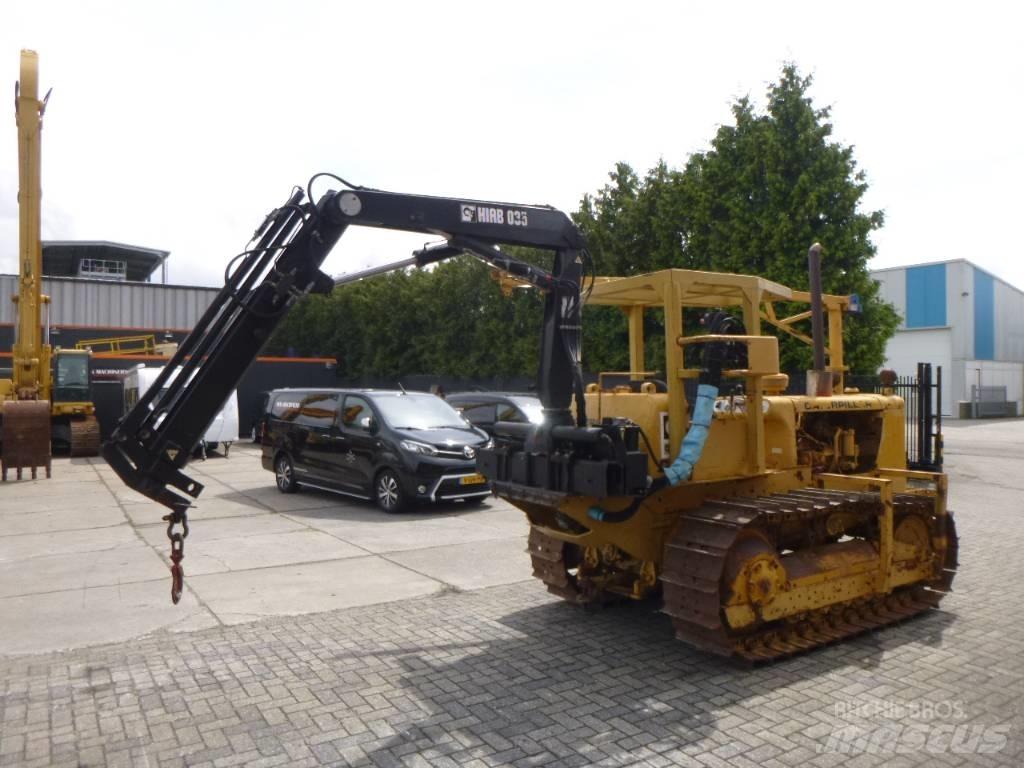 CAT D 4 D Bulldozer på larvebånd