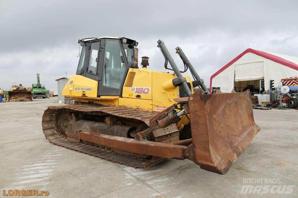 New Holland D 180 Bulldozer på larvebånd