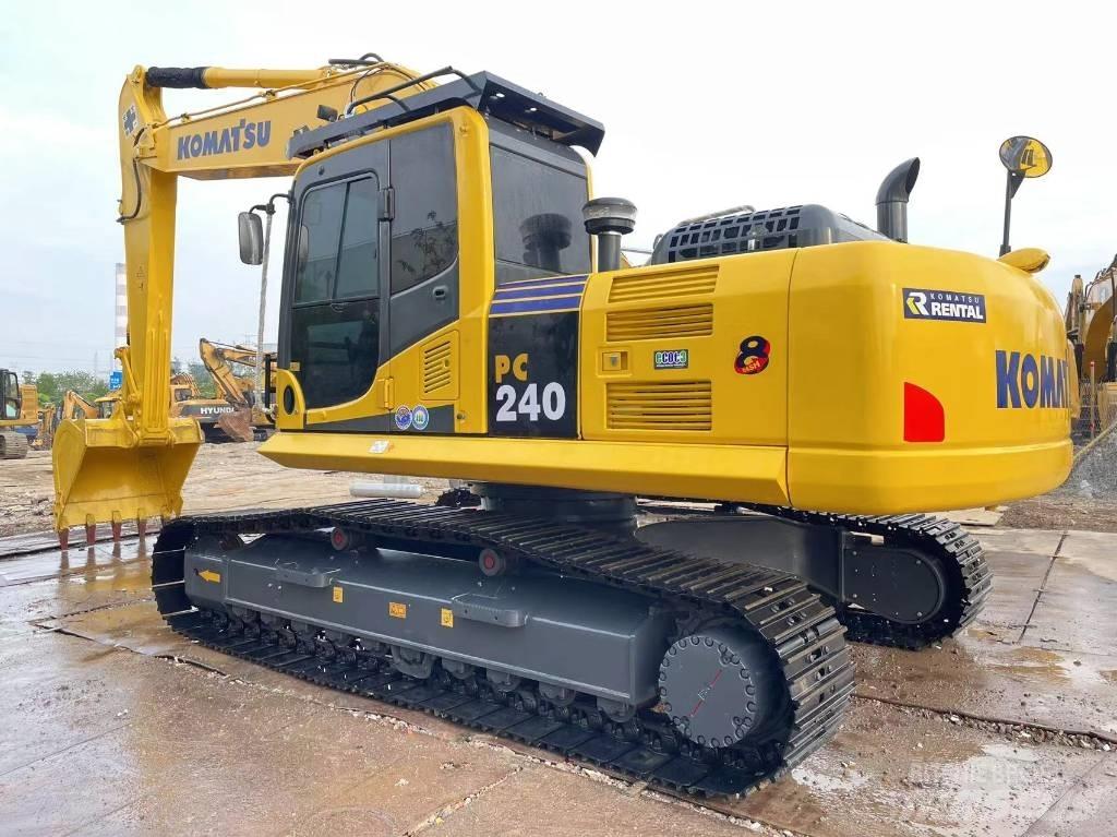 Komatsu PC 240LC-8 Gravemaskiner på larvebånd