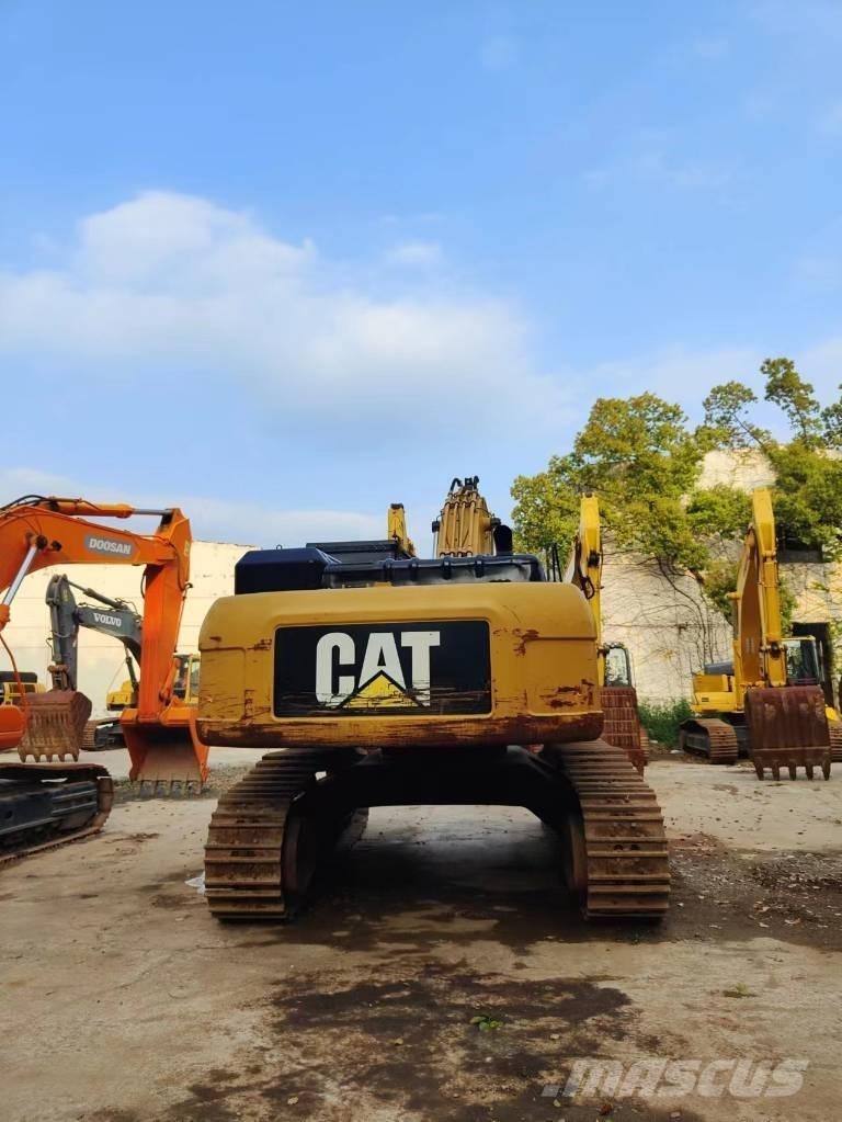 CAT 349 D2 Gravemaskiner på larvebånd