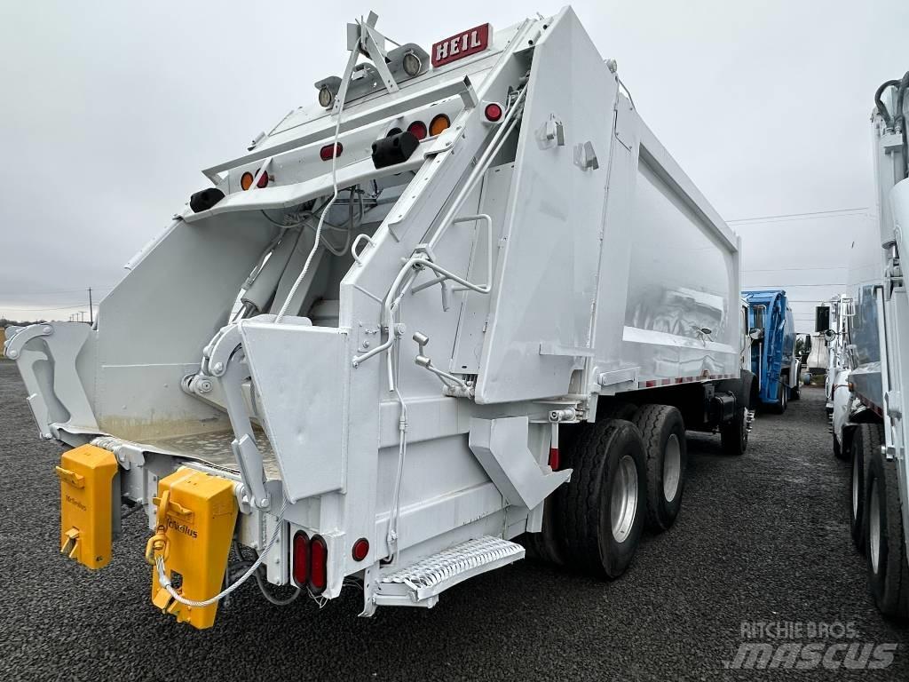 Mack MR Renovationslastbiler