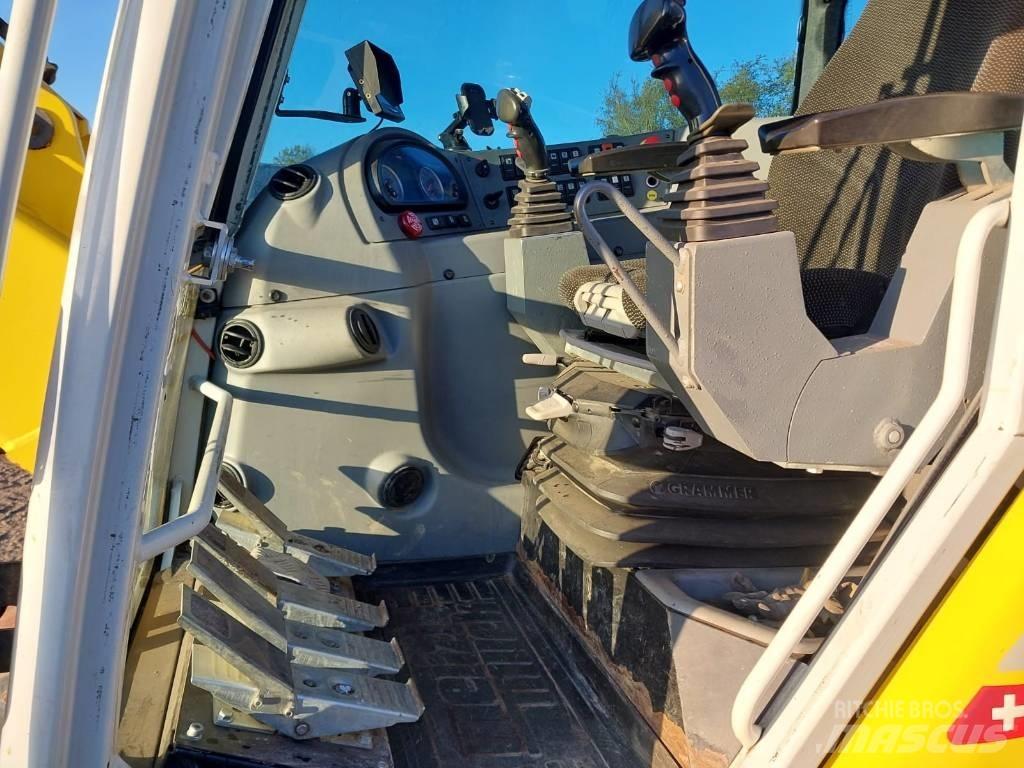 Menzi Muck M545 Gravemaskiner på hjul