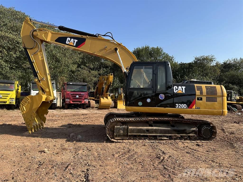 CAT 320D Gravemaskiner på larvebånd