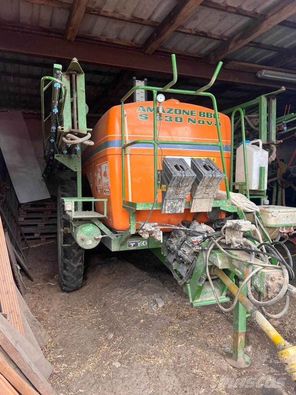 Amazone S330 Nova Trailersprøjter