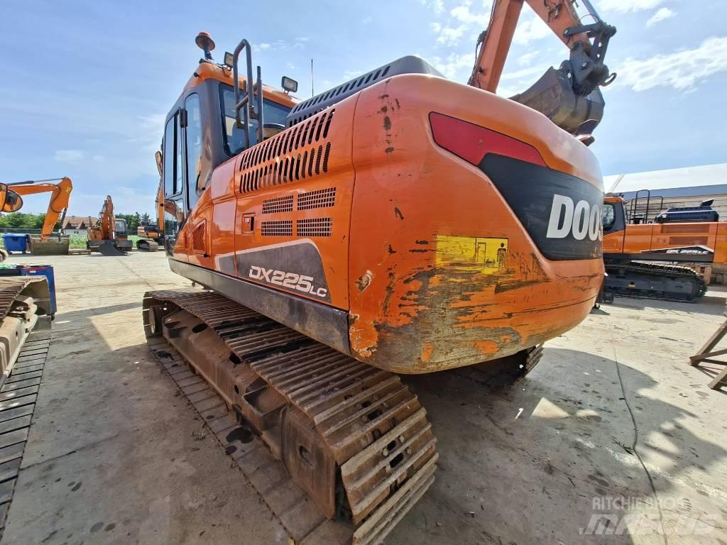 Doosan DX 225 LC-5 Gravemaskiner på larvebånd