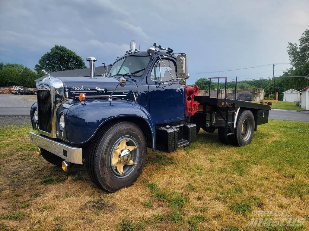 Mack B 61 Bjærgningskøretøjer