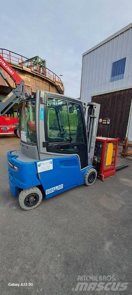 Jungheinrich EFG 320 El gaffeltrucks