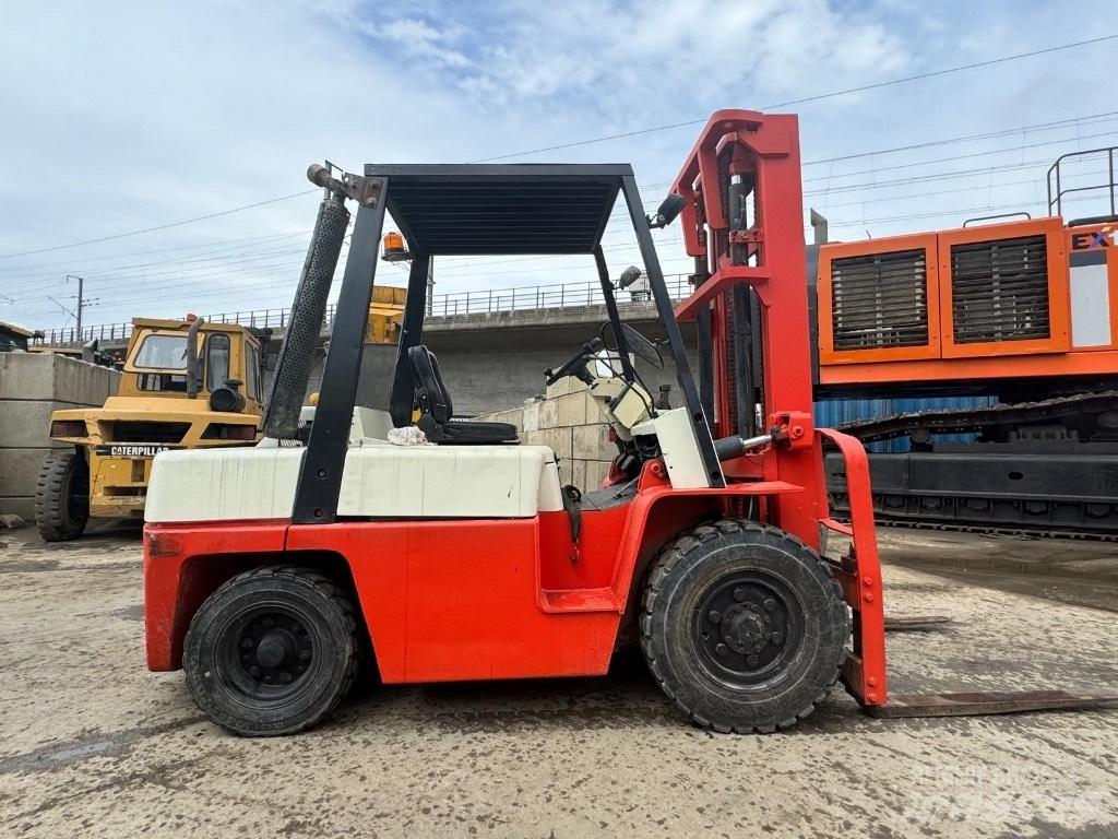 Nissan WF03A35U Diesel gaffeltrucks