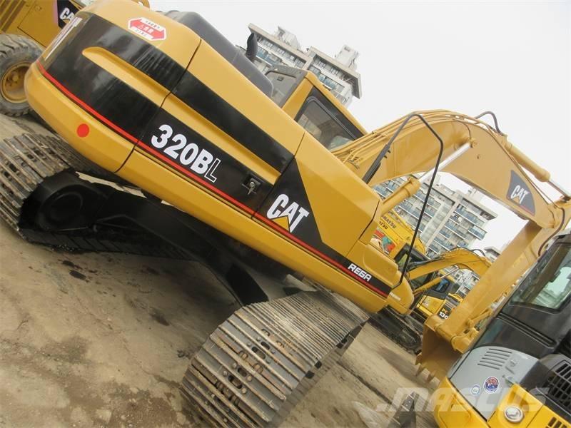 CAT 320 B L Gravemaskiner på larvebånd