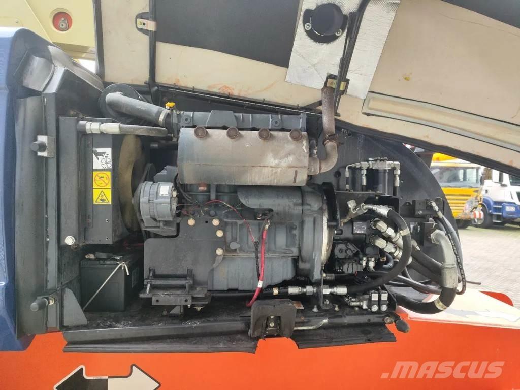 JLG 860 SJ Teleskoplifte