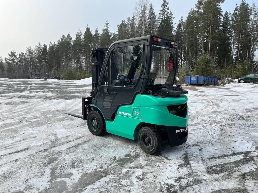 Mitsubishi FD25NT Diesel gaffeltrucks